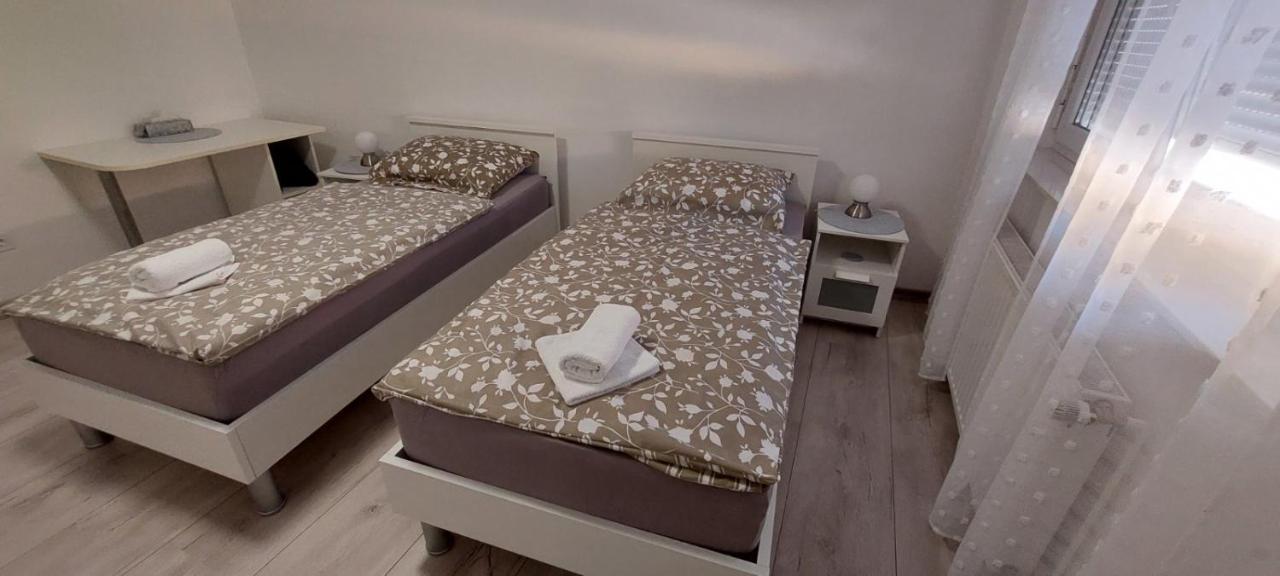 Apartman Bloom Osijek Exteriör bild
