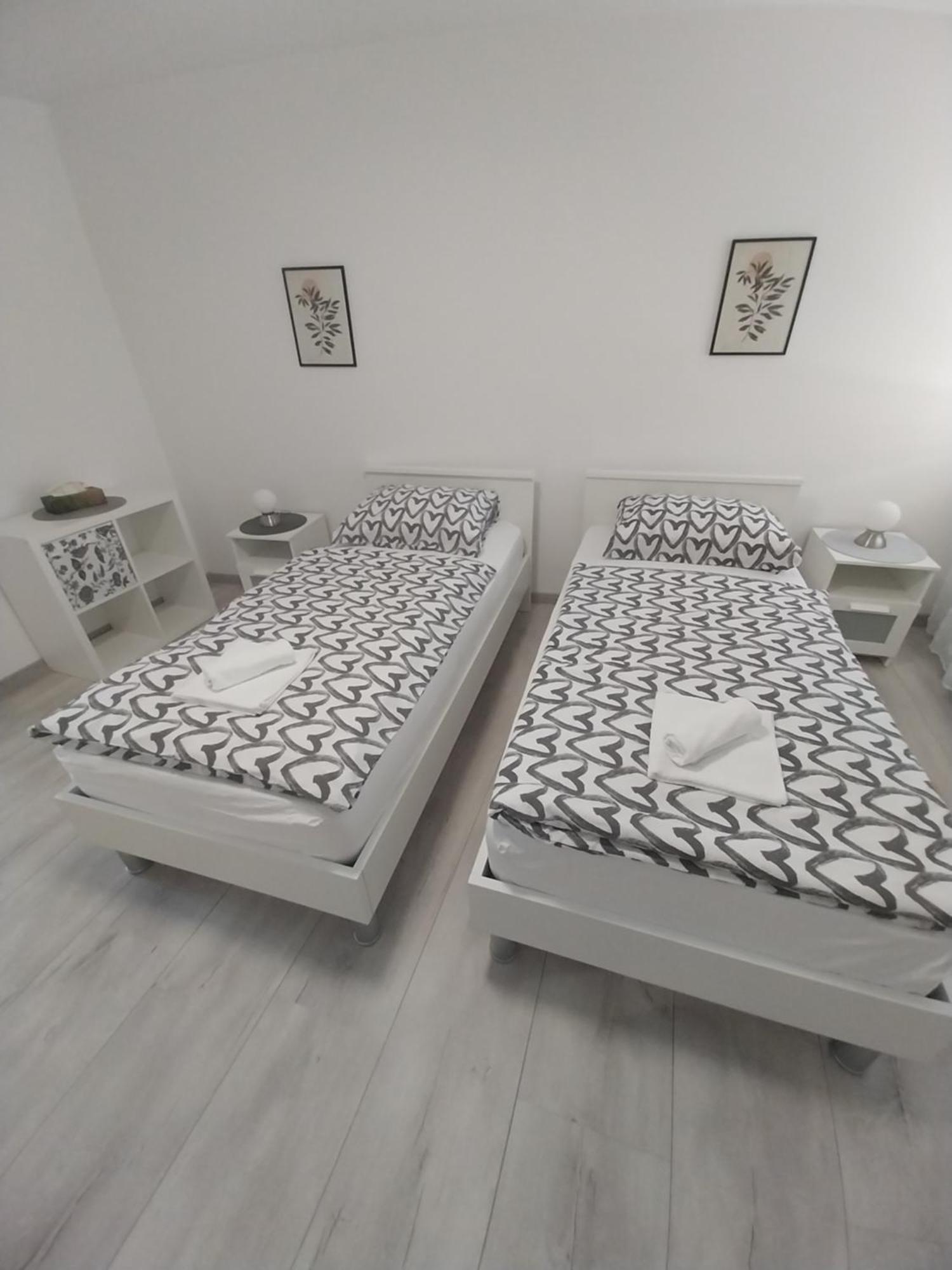 Apartman Bloom Osijek Exteriör bild
