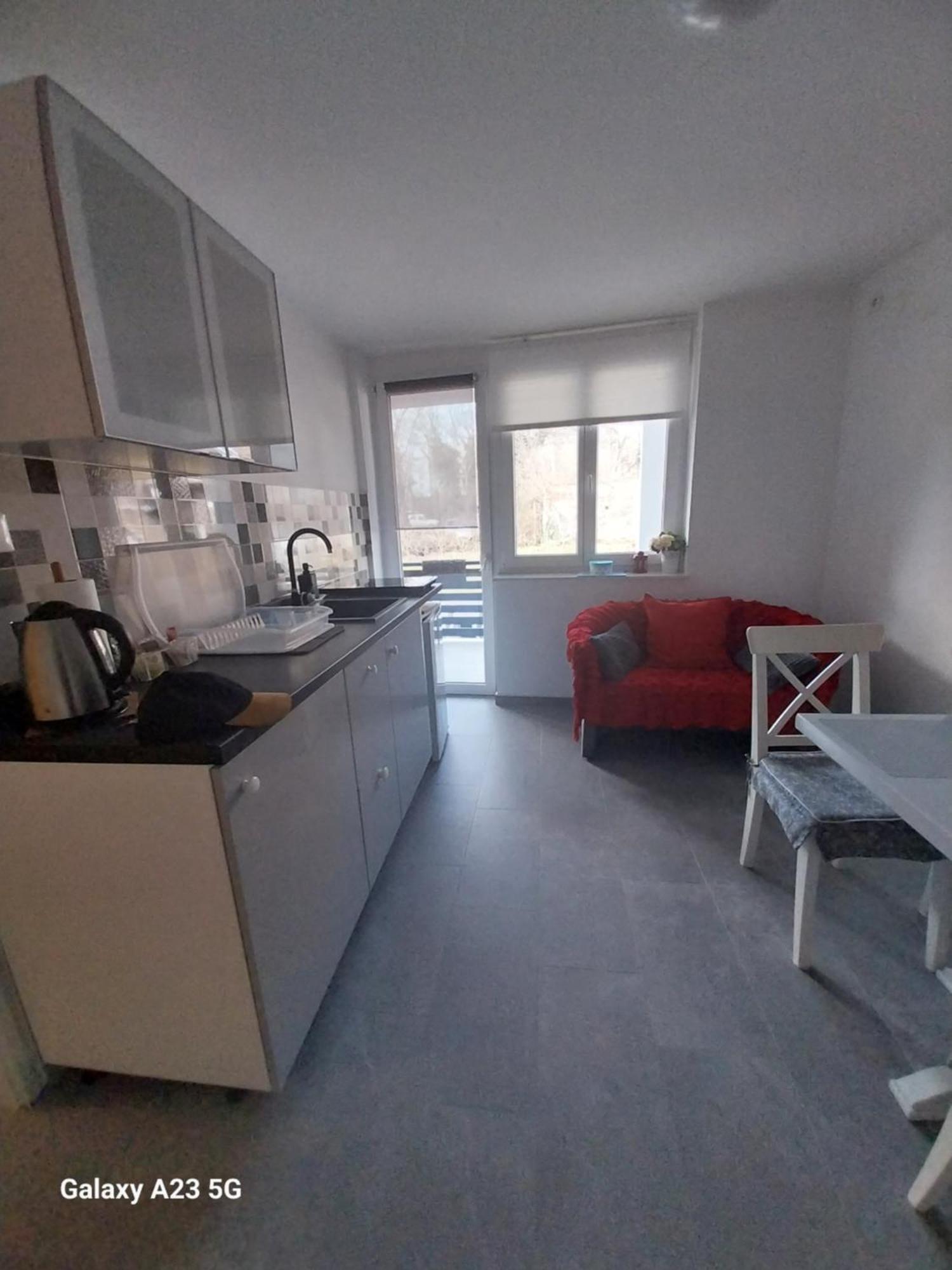 Apartman Bloom Osijek Exteriör bild