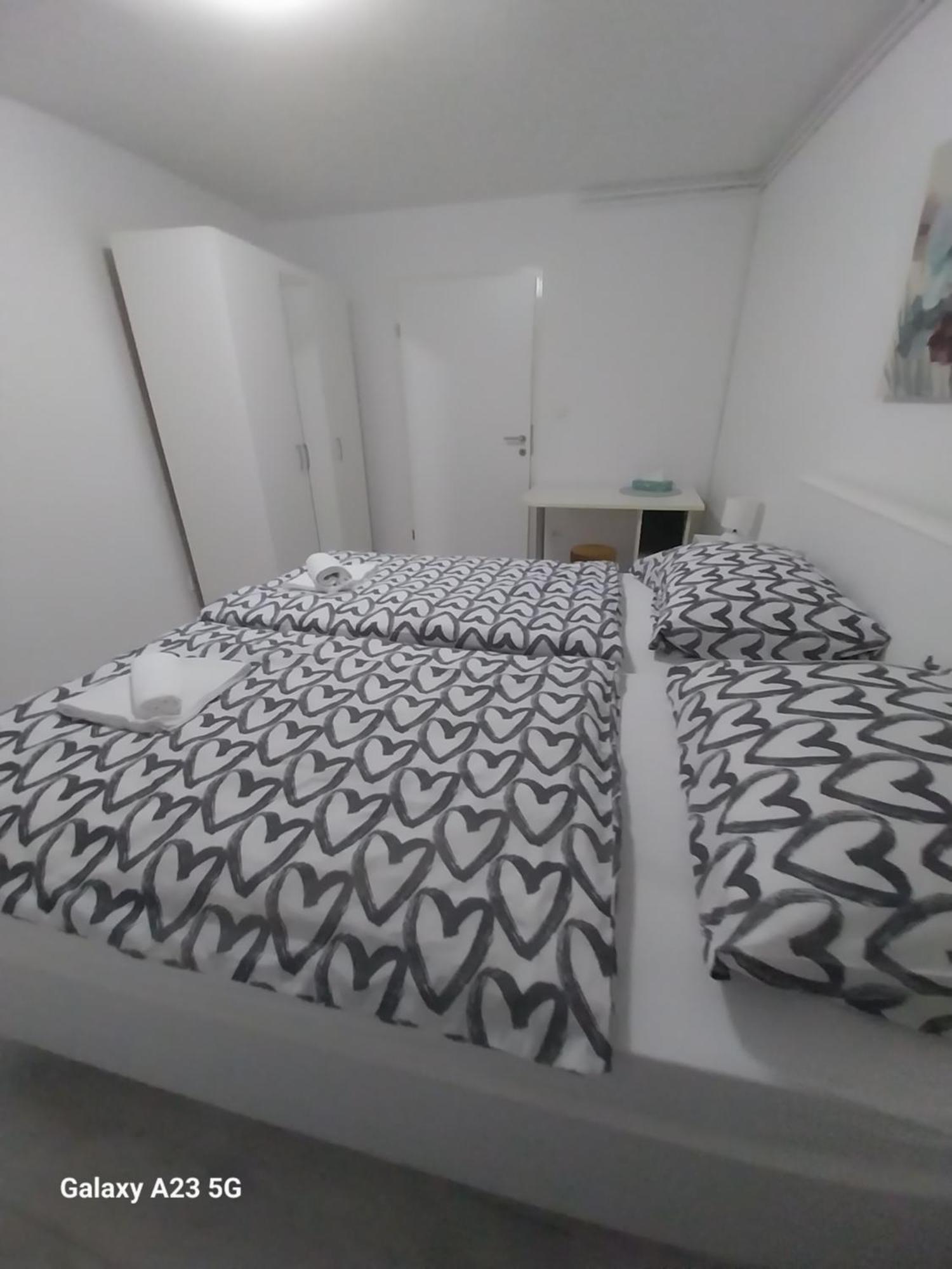 Apartman Bloom Osijek Exteriör bild