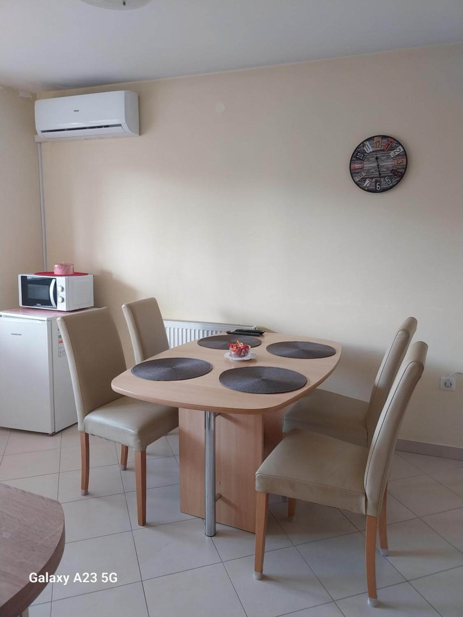 Apartman Bloom Osijek Exteriör bild