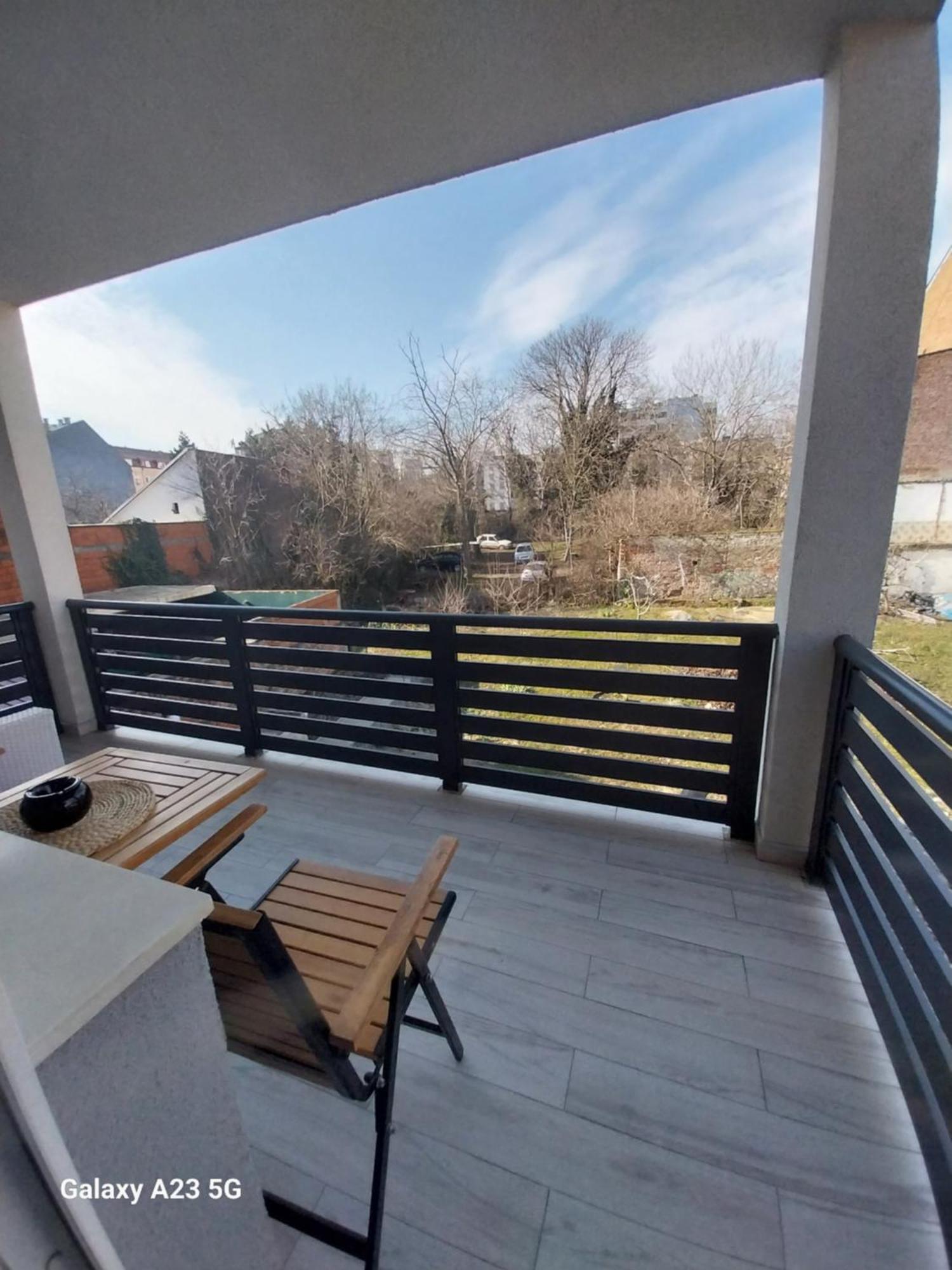 Apartman Bloom Osijek Exteriör bild